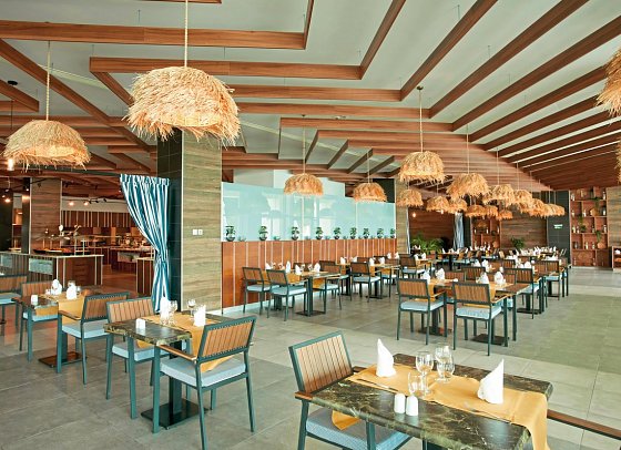 Secrets Sunny Beach Resort & Spa