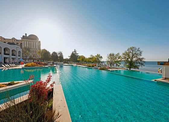 Secrets Sunny Beach Resort & Spa
