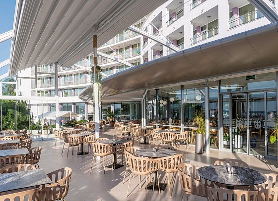 Sentido Neptun Beach