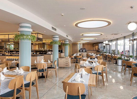 Sentido Neptun Beach