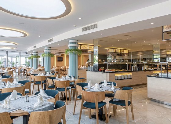 Sentido Neptun Beach