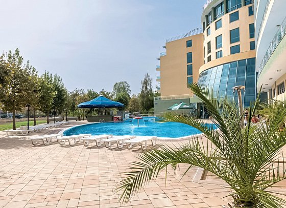 Ivana Palace