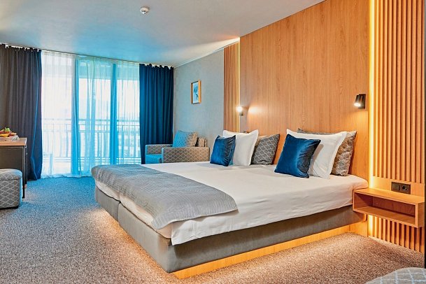 Sentido Bellevue Beach - Wohnbeispiel Doppelzimmer seitl. Meerblick (Zimmercodierungen D1N, DCN & DP1)