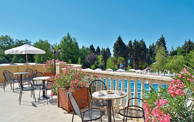 Sol Nessebar Resort