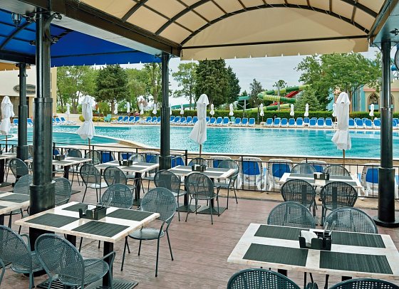 Sol Nessebar Resort