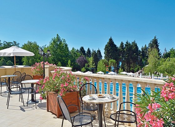 Sol Nessebar Resort