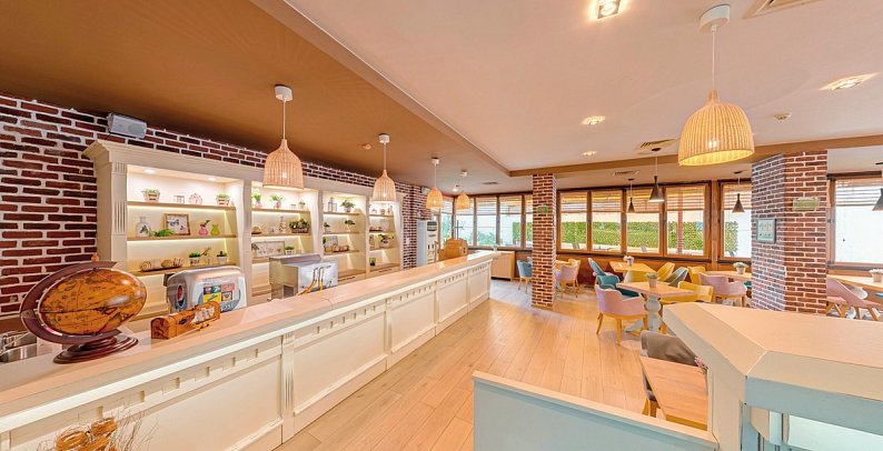 Marina Palace affiliated by Melia