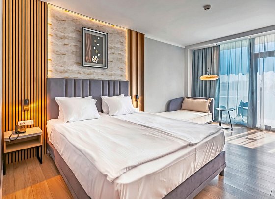 Marina Palace affiliated by Melia - Wohnbeispiel Doppelzimmer Deluxe seitl. Meerblick (Zimmercodierung DDN)