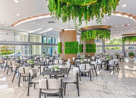 Marina Palace affiliated by Melia
