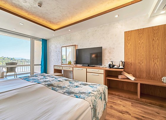 Bilyana Beach Hotel - Wohnbeispiel Doppelzimmer seitl. Meerblick (Zimmercodierungen DBN & DQN)