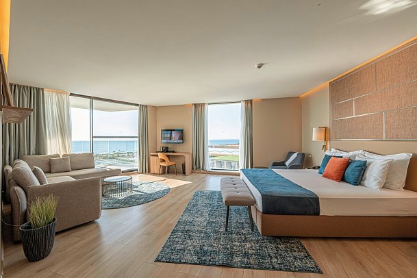 Wave Resort - Wohnbeispiel Juniorsuite Meerblick (Zimmercodierung JBM)