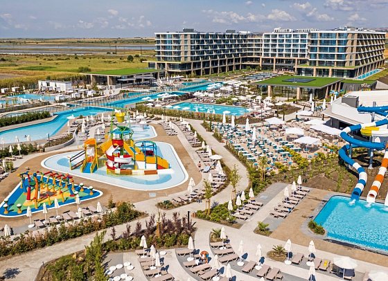 Wave Resort
