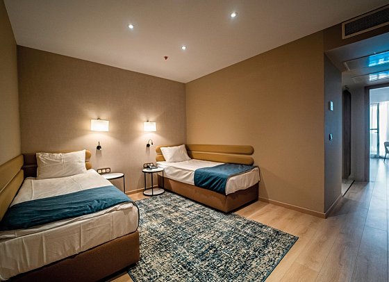 Wave Resort - Wohnbeispiel Familienzimmer Meerblick (Zimmercodierungen FBM & F1M)