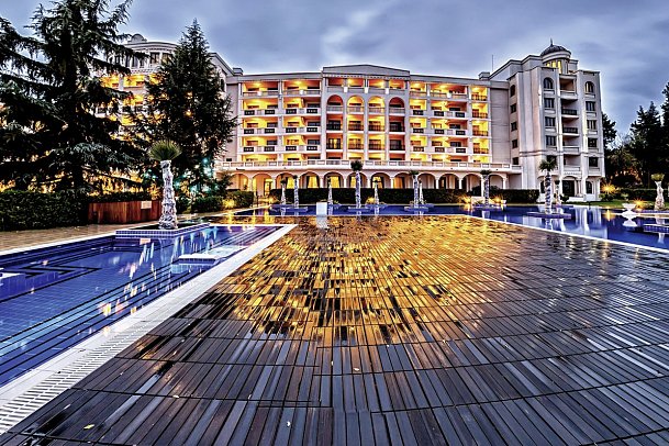 Grand Hotel & Spa Primoretz