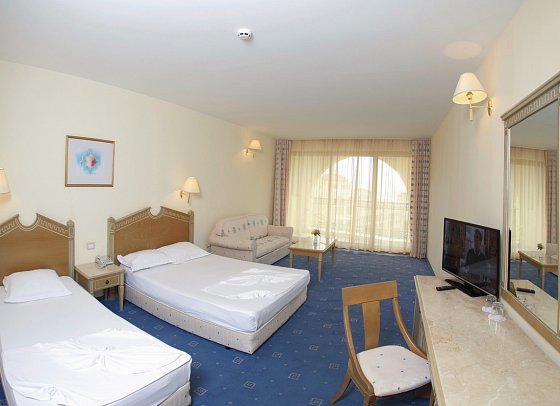 Duni Royal Resort Marina Palace - Wohnbeispiel Juniorsuite (Zimmercodierungen JBM & JBP)