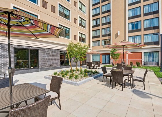 Holiday Inn Express & Suites Boston - Cambridge