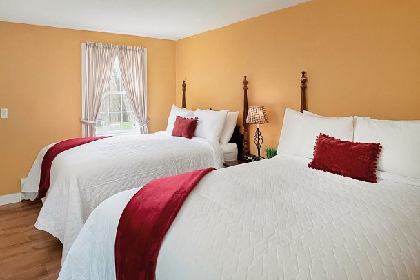 Christmas Farm Inn and Spa - Wohnbeispiel Traditional Inn Room 2 Beds (Zimmercodierung XG2)