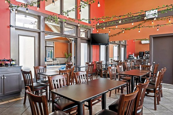 Best Western Merry Manor Inn
