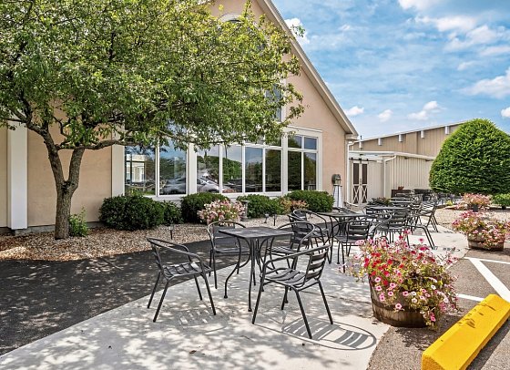 Best Western Merry Manor Inn