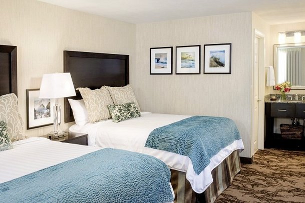 Port Inn & Suites Kennebunk, an Ascend Collection Hotel - Wohnbeispiel Two Queen Beds (Zimmercodierung UG4)