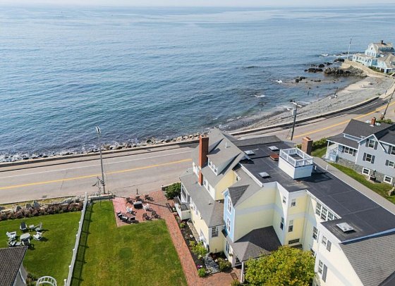 The Beach House Inn