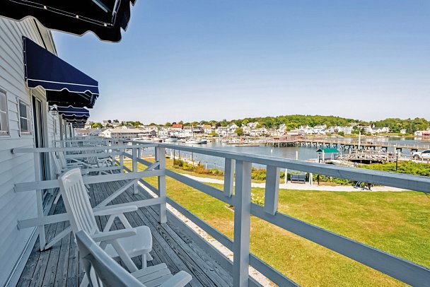 Boothbay Harbor Inn