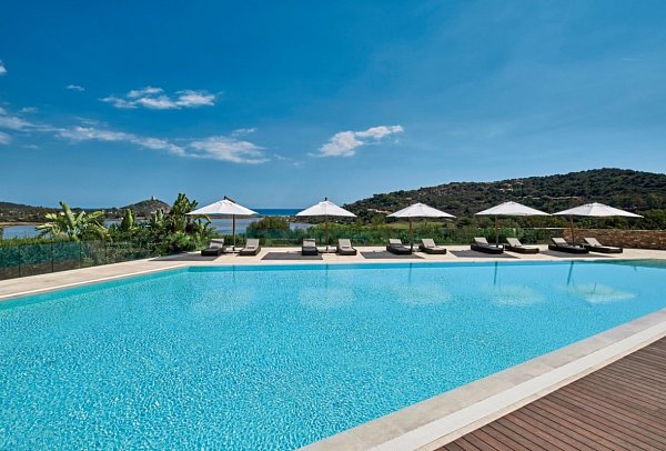 Conrad Chia Laguna Sardinia
