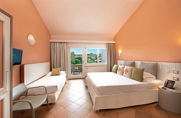 Chia Laguna - Hotel Village - Wohnbeispiel Doppelzimmer Classic Cottage Balkon