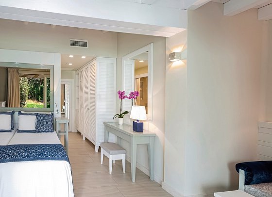 Forte Village – Bouganville - Wohnbeispiel Deluxe Family Plus Bungalow (Zimmercodierung BI2)