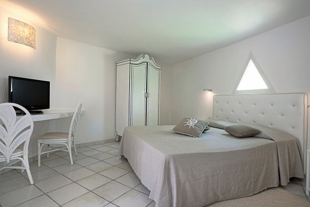 Mare Pineta - Wohnbeispiel Doppelzimmer (Zimmercodierung DG1)