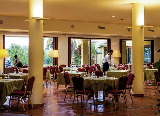 Hotel Santa Gilla