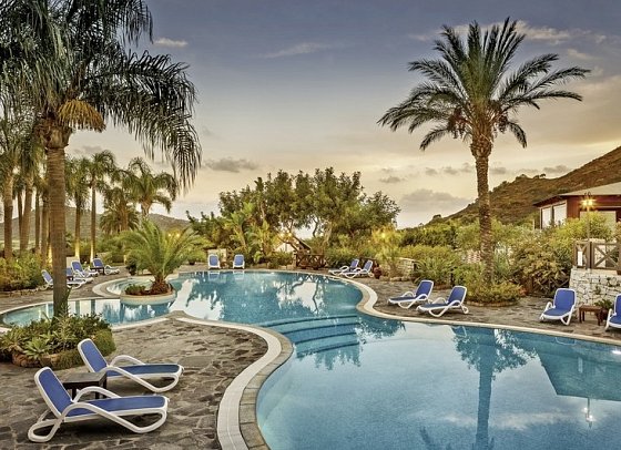 Cruccuris Resort