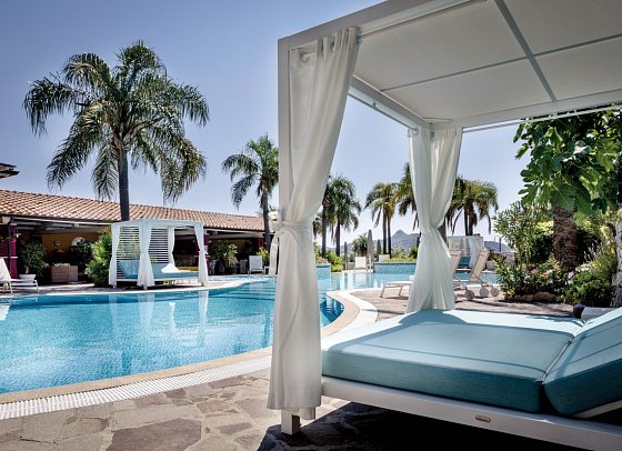 Cruccuris Resort