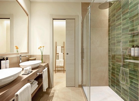 Almar Timi Ama Villasimius - Wohnbeispiel Badezimmer Doppelzimmer Deluxe Garten (Zimmercodierung DD1)