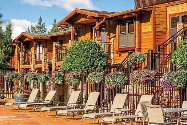 Cable Mountain Lodge