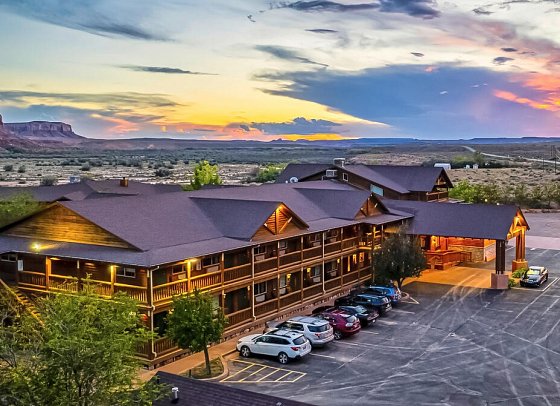 Desert Rose Inn & Cabins