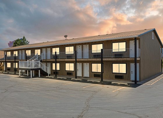 Broken Spur Inn & Steakhouse