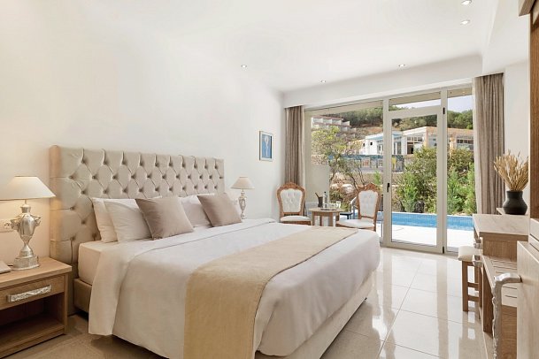 Mythos Panorama - Wohnbeispiel Juniorsuite Privatpool (Zimmercodierung J1R)