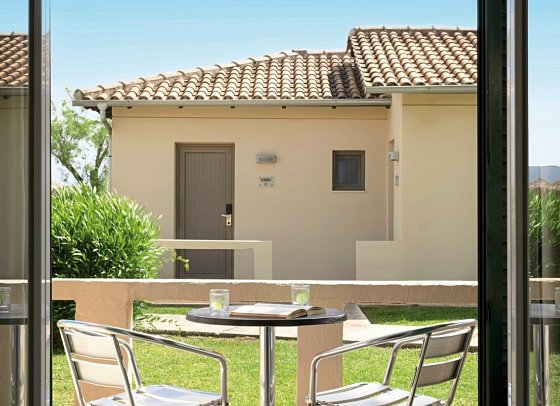Canvas by Mitsis Messonghi - Wohnbeispiel Bungalow Gartenblick (Zimmercodierung BIG)