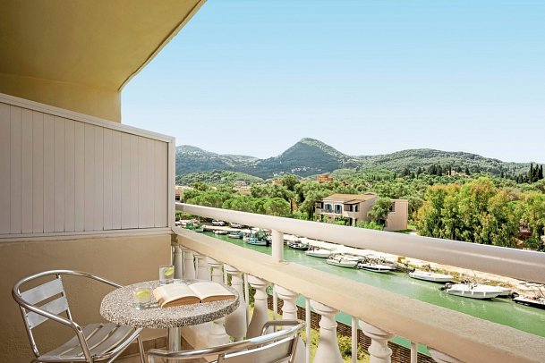 Mitsis Messonghi Beach Hotel - Wohnbeispiel Doppelzimmer Flussblick (Zimmercodierung DB1)