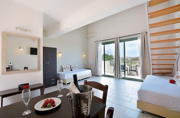 Likithos Hotel - Wohnbeispiel Maisonette Gartenblick (Zimmercodierung MBG)