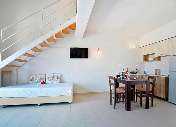 Likithos Hotel - Wohnbeispiel Maisonette Gartenblick (Zimmercodierung MBG)