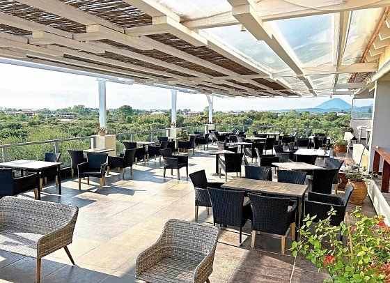 Likithos Hotel