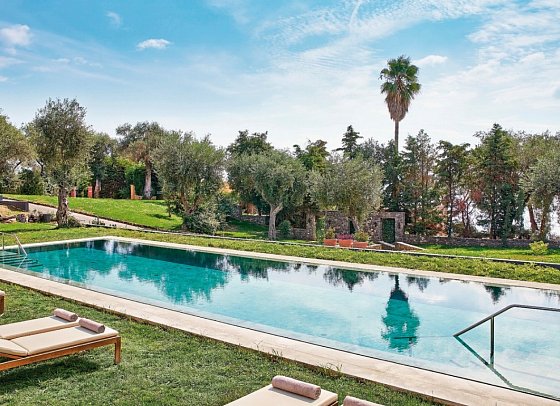 Corfu Imperial a Grecotel Resort to Live - Gemeinschaftspool Familienbungalow Open Plan (Zimmercodierung BI1)