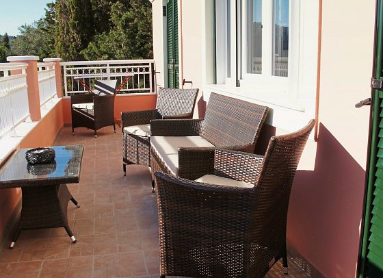 Villa & Apartments Sissy - Wohnbeispiel Villa Meerblick (Zimmercodierung V1M)