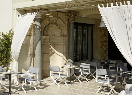 Mon Repos Palace