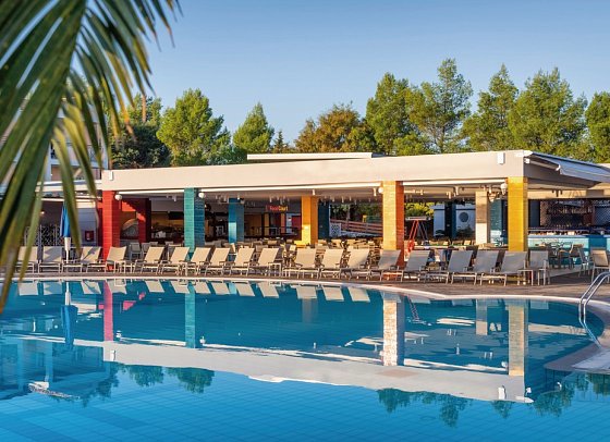 Mareblue Beach Corfu Resort