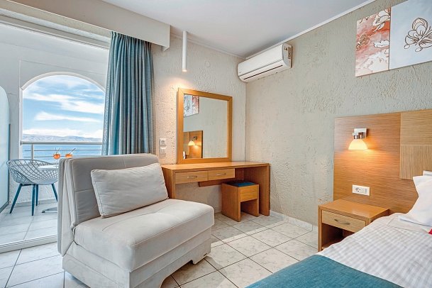 Albatros Hotel - Wohnbeispiel Doppelzimmer Meerblick (Zimmercodierung DBM)