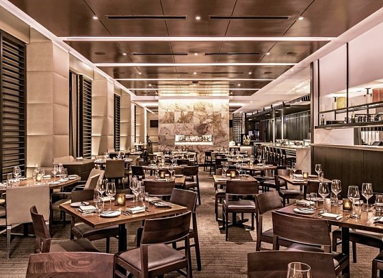 Hyatt Regency Chicago - Stetsons Modern Steak + Sushi Restaurant