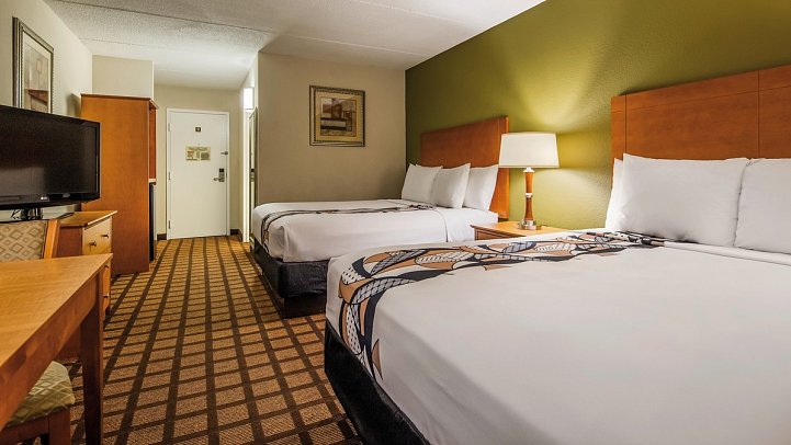Best Western Plus Chicago Hillside - Wohnbeispiel Standard Two Queen Beds (Zimmercodierung UG4)